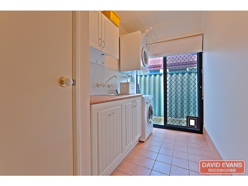 28 Bluefields Parkway, Port Kennedy WA 6172