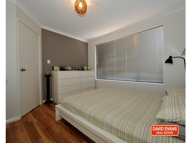 42 Royal Palm Drive, Warnbro WA 6169