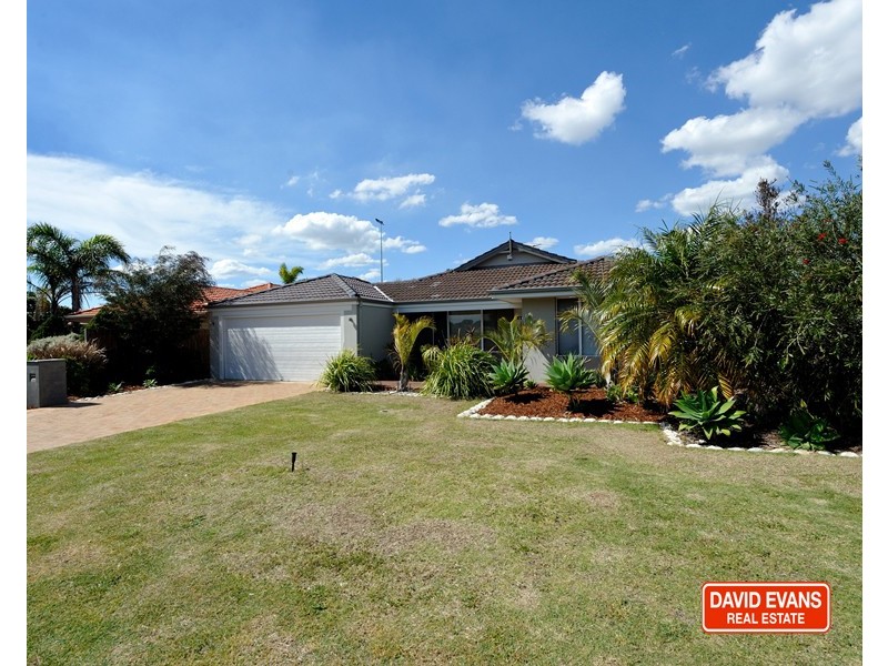 42 Royal Palm Drive, Warnbro WA 6169