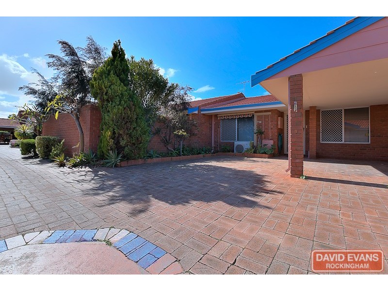 6/5 Louise Street, Rockingham WA 6168