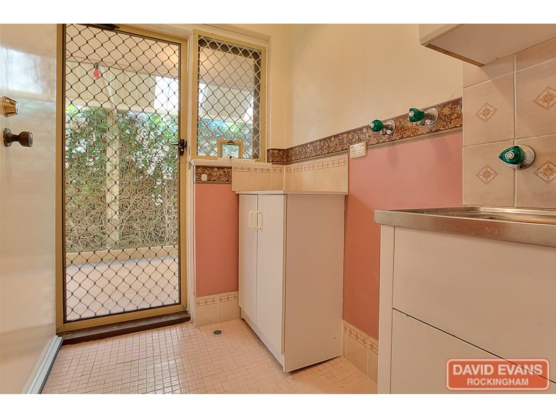 6/5 Louise Street, Rockingham WA 6168