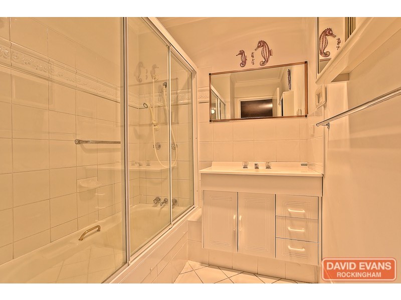 6/5 Louise Street, Rockingham WA 6168