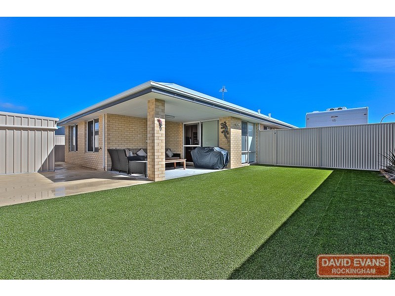 1 Arnside Bend, Waikiki WA 6169
