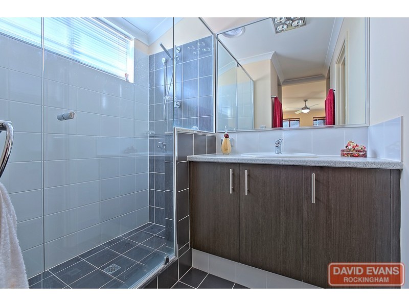 1 Arnside Bend, Waikiki WA 6169