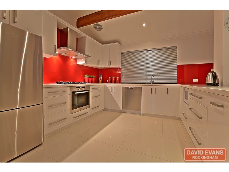 6 Porto Novo Mews, Secret Harbour WA 6173