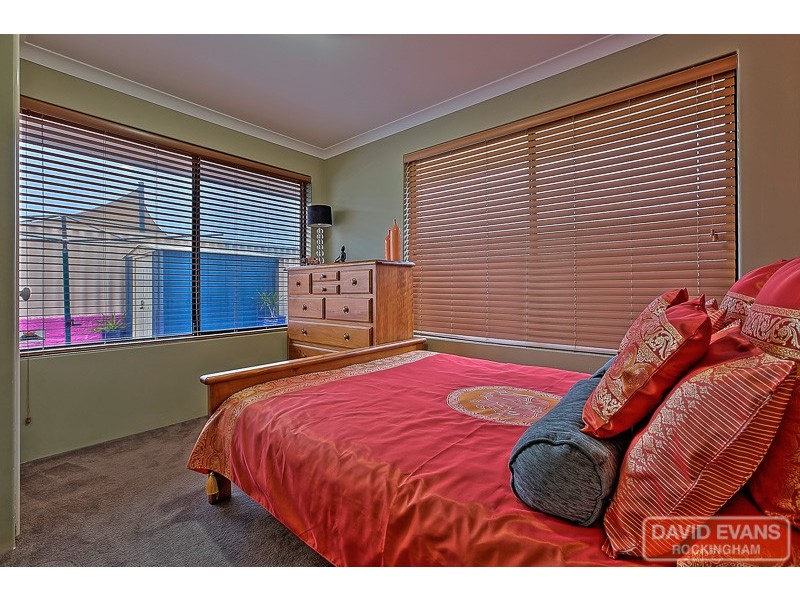 6 Porto Novo Mews, Secret Harbour WA 6173