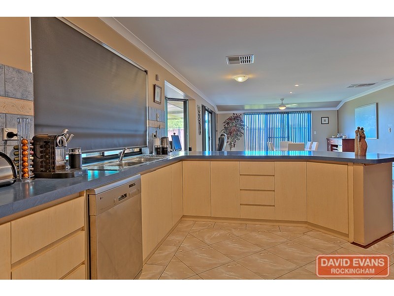 22 La Estrada Way, Port Kennedy WA 6172