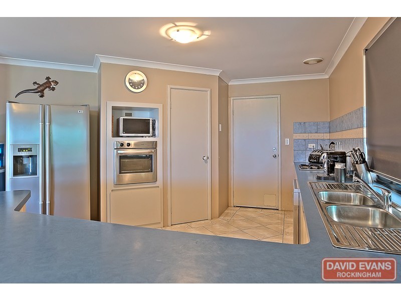 22 La Estrada Way, Port Kennedy WA 6172