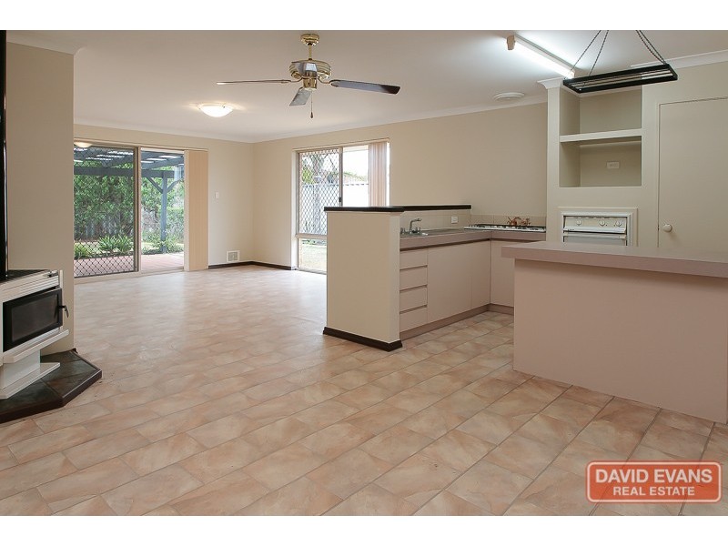 25 La Grange Place, Meadow Springs WA 6210