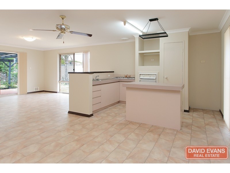 25 La Grange Place, Meadow Springs WA 6210