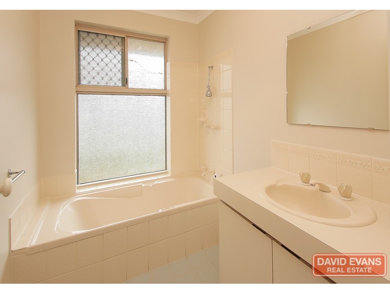 25 La Grange Place, Meadow Springs WA 6210