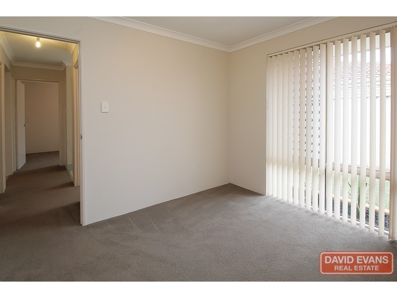 25 La Grange Place, Meadow Springs WA 6210