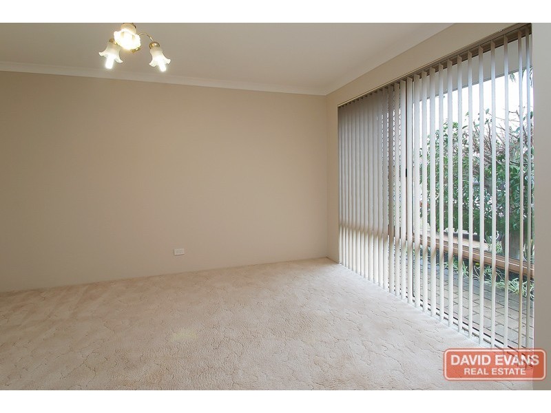 25 La Grange Place, Meadow Springs WA 6210