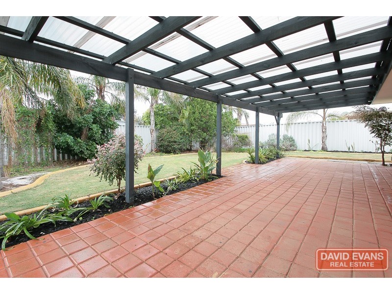 25 La Grange Place, Meadow Springs WA 6210