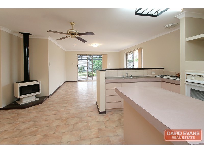 25 La Grange Place, Meadow Springs WA 6210