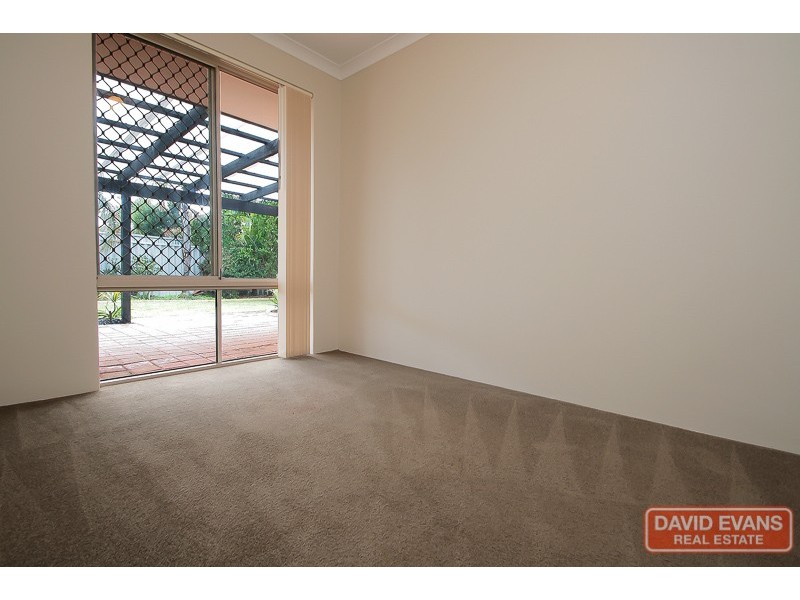 25 La Grange Place, Meadow Springs WA 6210