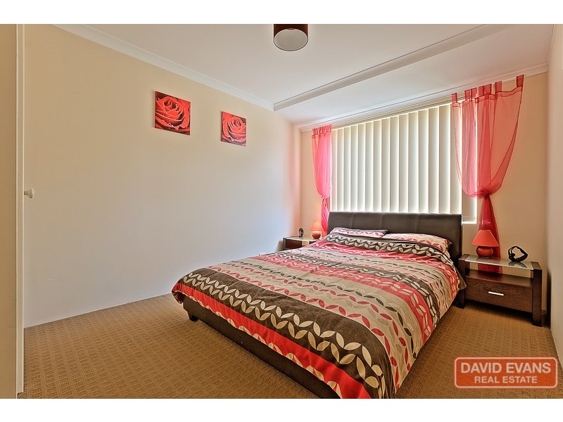 15 Lowell Street, Secret Harbour WA 6173