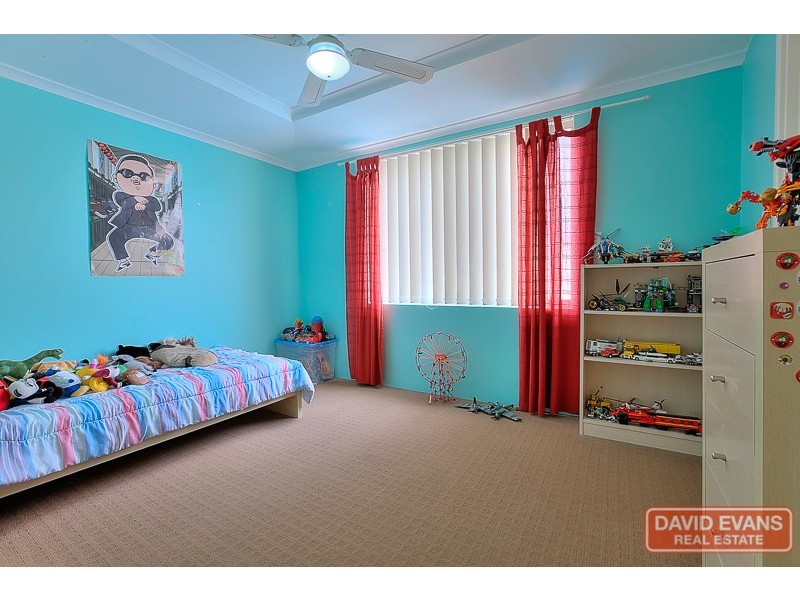 15 Lowell Street, Secret Harbour WA 6173