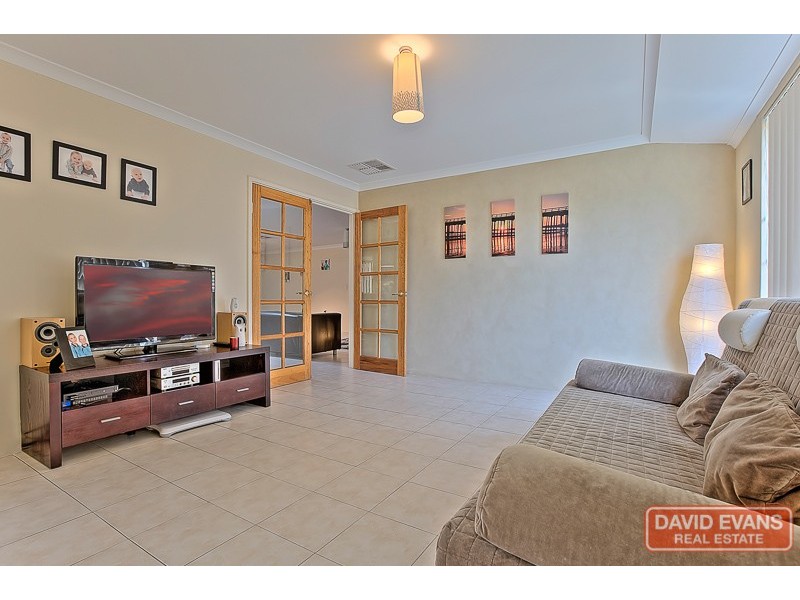 15 Lowell Street, Secret Harbour WA 6173