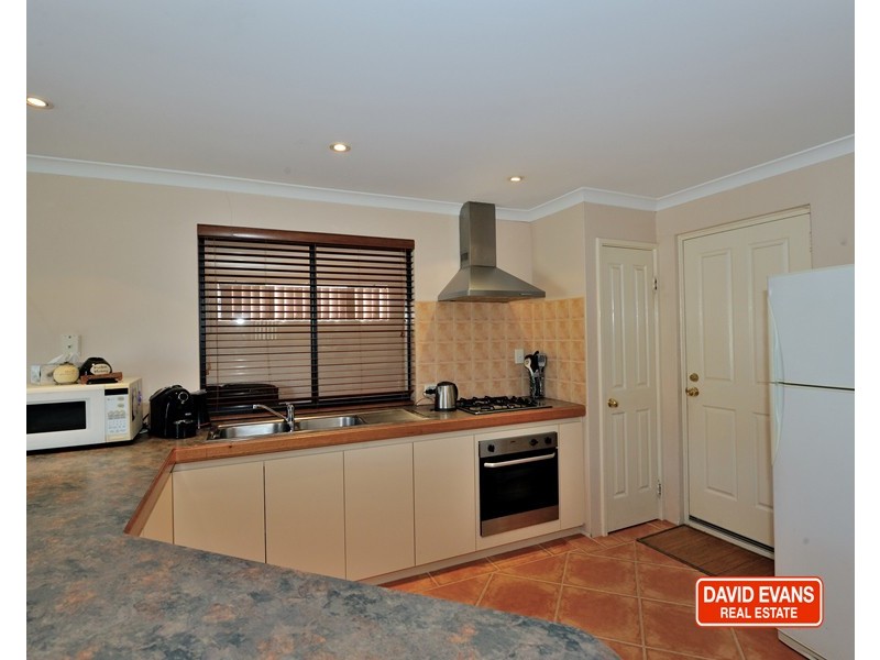 1 Armistice Way, Warnbro WA 6169