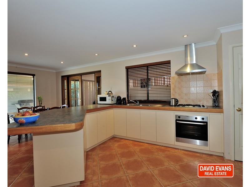 1 Armistice Way, Warnbro WA 6169