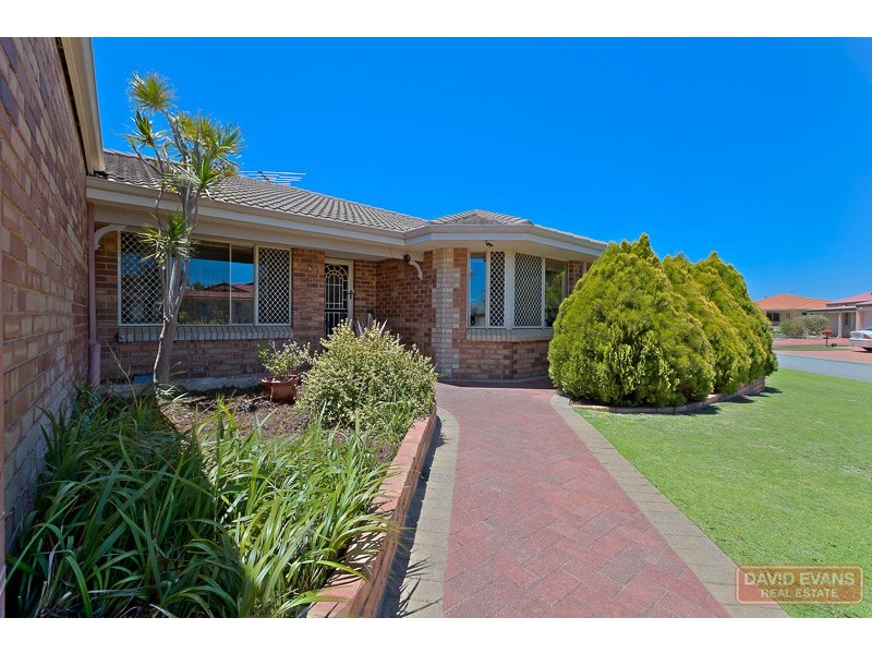 3 Bourbonnais Retreat, Port Kennedy WA 6172