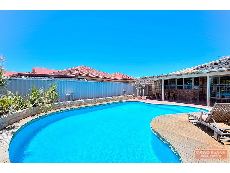 3 Bourbonnais Retreat, Port Kennedy WA 6172