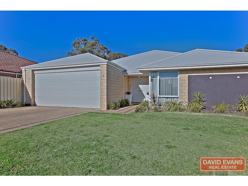 35 Arrowwood Loop, Secret Harbour WA 6173
