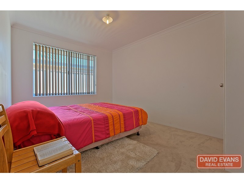 35 Arrowwood Loop, Secret Harbour WA 6173