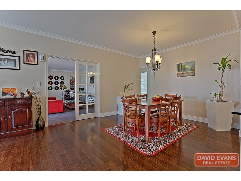 35 Arrowwood Loop, Secret Harbour WA 6173