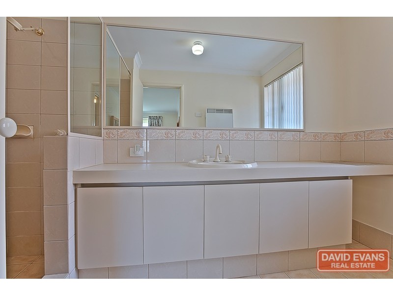 12 Dunkirk Court, Port Kennedy WA 6172