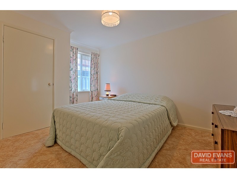 12 Dunkirk Court, Port Kennedy WA 6172