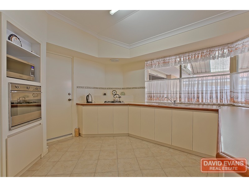 12 Dunkirk Court, Port Kennedy WA 6172