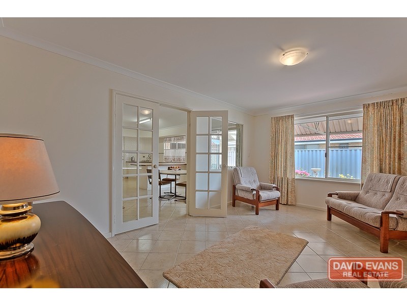 12 Dunkirk Court, Port Kennedy WA 6172