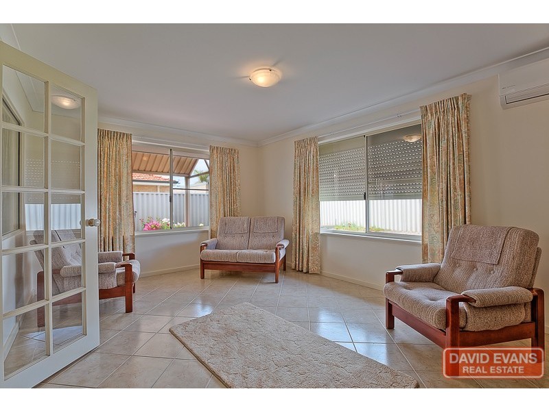 12 Dunkirk Court, Port Kennedy WA 6172