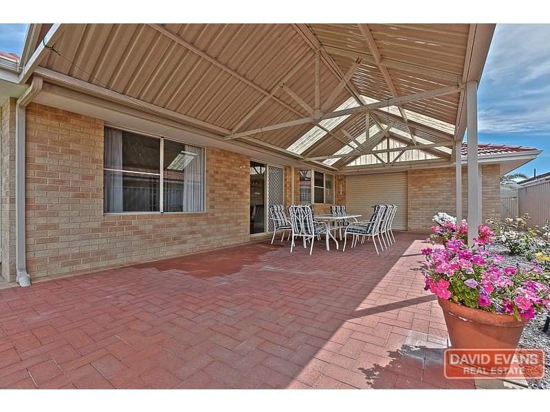 12 Dunkirk Court, Port Kennedy WA 6172