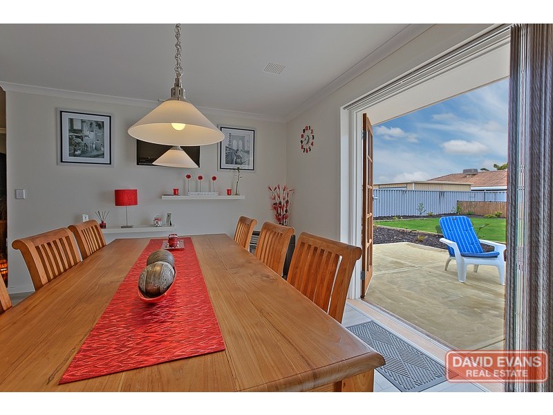 23 Juania Place, Warnbro WA 6169