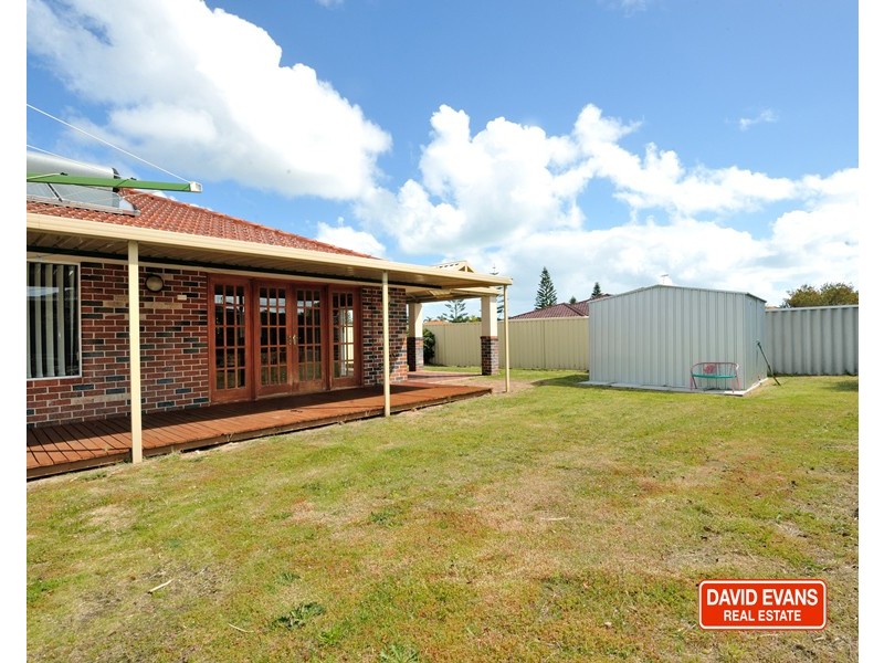 36 Grand Ocean Blvd, Warnbro WA 6169