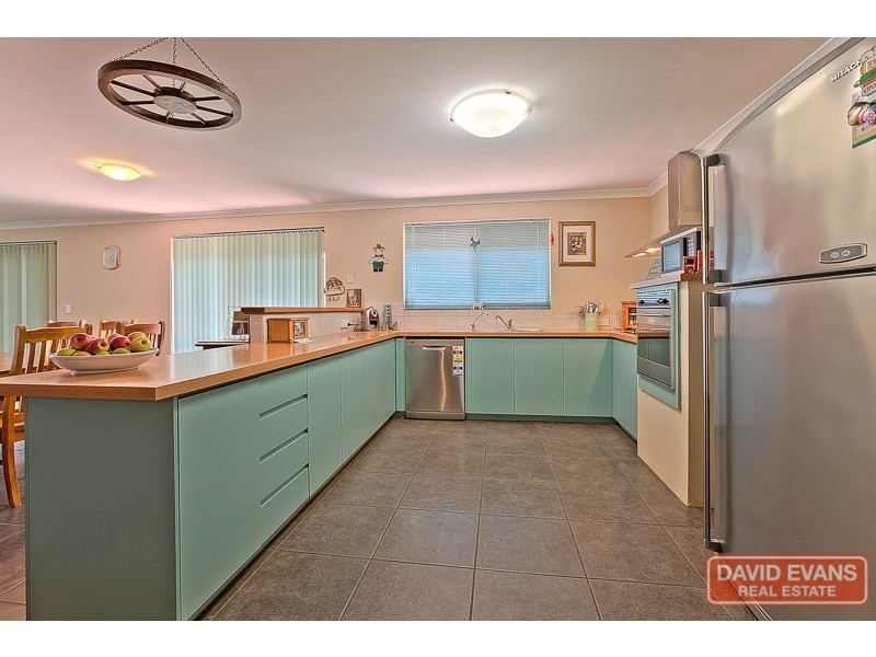 46 Boyle Avenue, Rockingham WA 6168