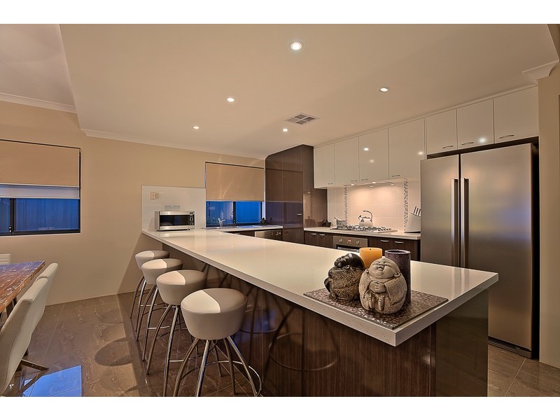 1a Crest Place, Safety Bay WA 6169