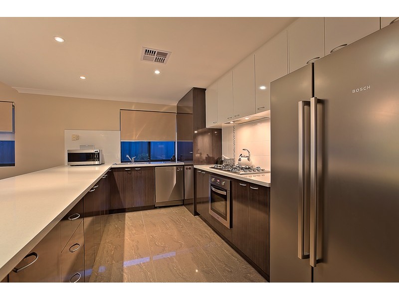 1a Crest Place, Safety Bay WA 6169