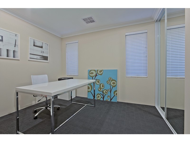 1a Crest Place, Safety Bay WA 6169