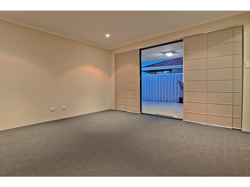 1a Crest Place, Safety Bay WA 6169
