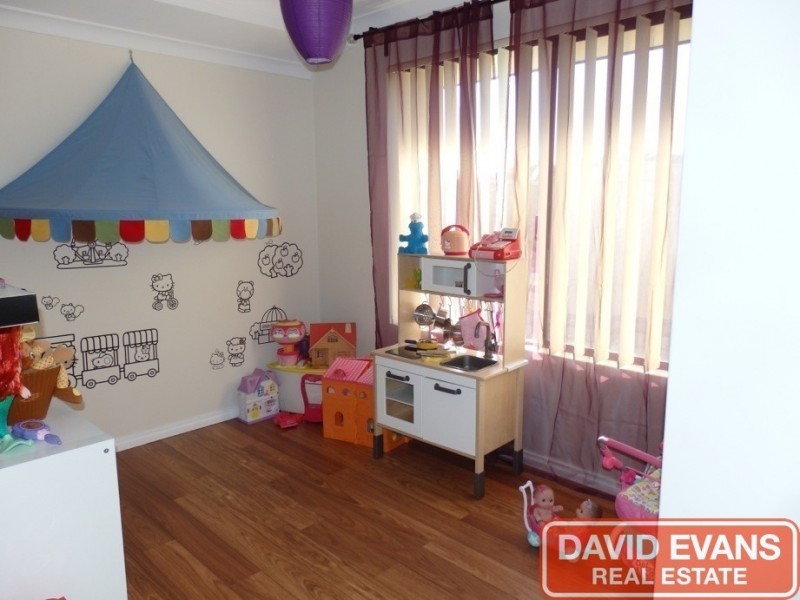 24 Wittering Court, Wellard WA 6170