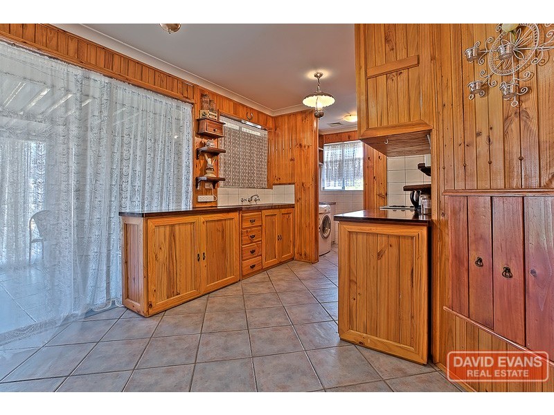 11 Tangaroa Close, Cooloongup WA 6168