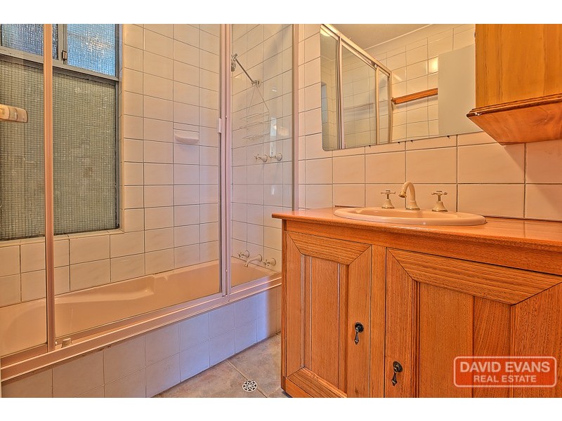 11 Tangaroa Close, Cooloongup WA 6168