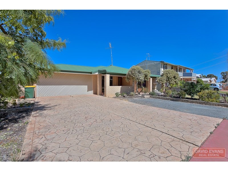 3 Lochinvar Street, Madora Bay WA 6210