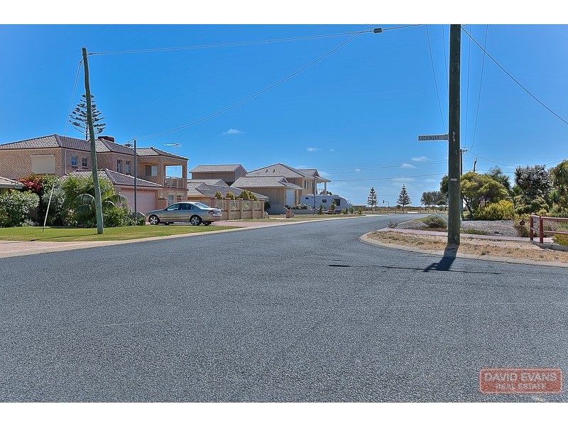 3 Lochinvar Street, Madora Bay WA 6210