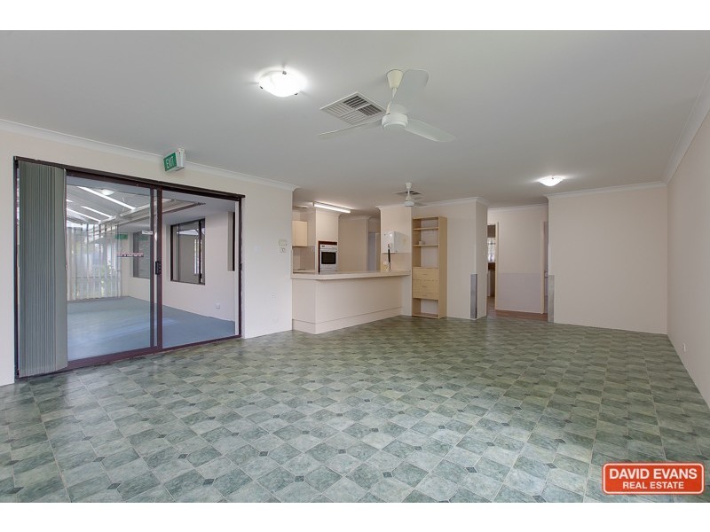 96 Seabrooke Avenue, Rockingham WA 6168