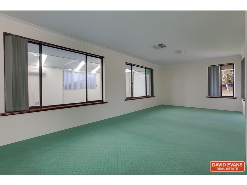 96 Seabrooke Avenue, Rockingham WA 6168